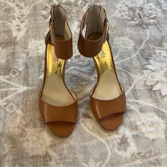 MICHAEL Michael Kors Tan Leather Ankle Strap Heels size 8 - Picture 4 of 8